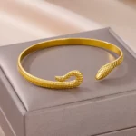 Sélection de bracelets en acier inoxydable de style méditérranéen 10